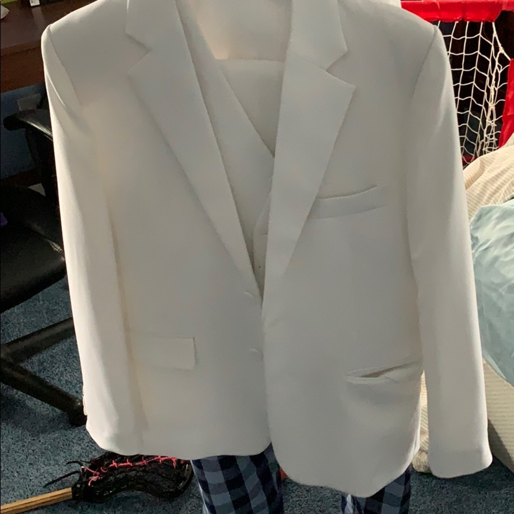 Bijan Kids 3 piece white suit